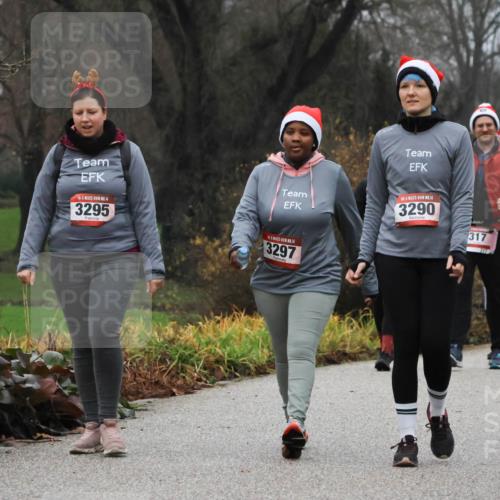 08.12.2024 - St. Pauli X-Mass-Run No. 14 Strokosch-Dieckow http://msf.ph/oto/7503329 08.12.2024 10:07:28 Laufen 14, 3290, 14, 3295, 14, 3297, 317, 26 meine-sportfotos.de
