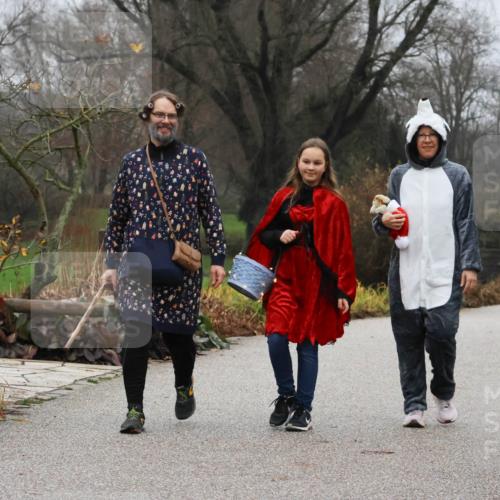 08.12.2024 - St. Pauli X-Mass-Run No. 14 Strokosch-Dieckow http://msf.ph/oto/7503355 08.12.2024 10:08:39 Laufen  meine-sportfotos.de