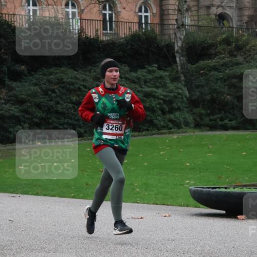 08.12.2024 - St. Pauli X-Mass-Run No. 14 Strokosch-Dieckow http://msf.ph/oto/7504593 08.12.2024 09:37:33 Laufen 3260, 3260 meine-sportfotos.de