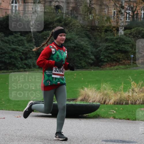 08.12.2024 - St. Pauli X-Mass-Run No. 14 Strokosch-Dieckow http://msf.ph/oto/7504597 08.12.2024 09:37:34 Laufen 4, 3260, 3260 meine-sportfotos.de