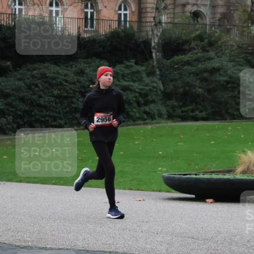 08.12.2024 - St. Pauli X-Mass-Run No. 14 Strokosch-Dieckow http://msf.ph/oto/7504608 08.12.2024 09:37:39 Laufen 2956 meine-sportfotos.de