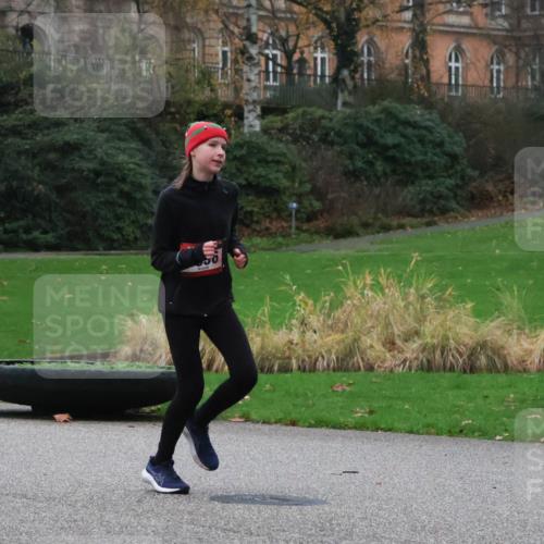08.12.2024 - St. Pauli X-Mass-Run No. 14 Strokosch-Dieckow http://msf.ph/oto/7504615 08.12.2024 09:37:40 Laufen  meine-sportfotos.de