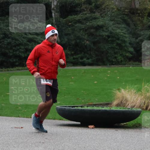 08.12.2024 - St. Pauli X-Mass-Run No. 14 Strokosch-Dieckow http://msf.ph/oto/7504667 08.12.2024 09:38:03 Laufen 1946 meine-sportfotos.de