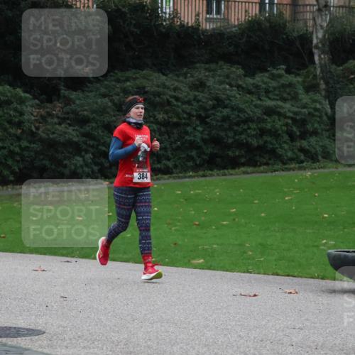 08.12.2024 - St. Pauli X-Mass-Run No. 14 Strokosch-Dieckow http://msf.ph/oto/7504683 08.12.2024 09:38:06 Laufen 384 meine-sportfotos.de