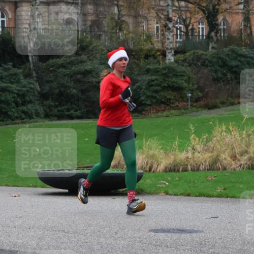 08.12.2024 - St. Pauli X-Mass-Run No. 14 Strokosch-Dieckow http://msf.ph/oto/7504757 08.12.2024 09:38:26 Laufen 415 meine-sportfotos.de
