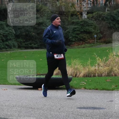 08.12.2024 - St. Pauli X-Mass-Run No. 14 Strokosch-Dieckow http://msf.ph/oto/7504767 08.12.2024 09:38:28 Laufen 880, 415 meine-sportfotos.de