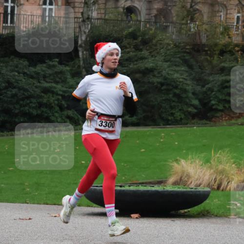 08.12.2024 - St. Pauli X-Mass-Run No. 14 Strokosch-Dieckow http://msf.ph/oto/7504813 08.12.2024 09:38:36 Laufen 3300 meine-sportfotos.de