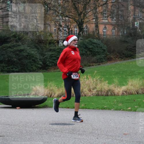 08.12.2024 - St. Pauli X-Mass-Run No. 14 Strokosch-Dieckow http://msf.ph/oto/7504896 08.12.2024 09:38:47 Laufen 1754 meine-sportfotos.de