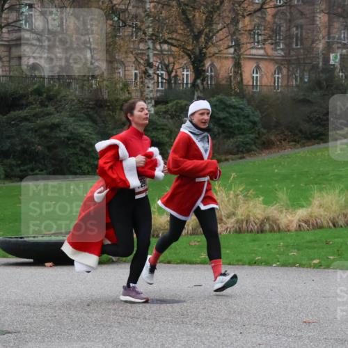 08.12.2024 - St. Pauli X-Mass-Run No. 14 Strokosch-Dieckow http://msf.ph/oto/7504915 08.12.2024 09:38:51 Laufen  meine-sportfotos.de