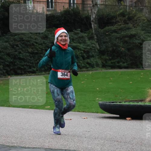 08.12.2024 - St. Pauli X-Mass-Run No. 14 Strokosch-Dieckow http://msf.ph/oto/7504922 08.12.2024 09:38:52 Laufen 364 meine-sportfotos.de