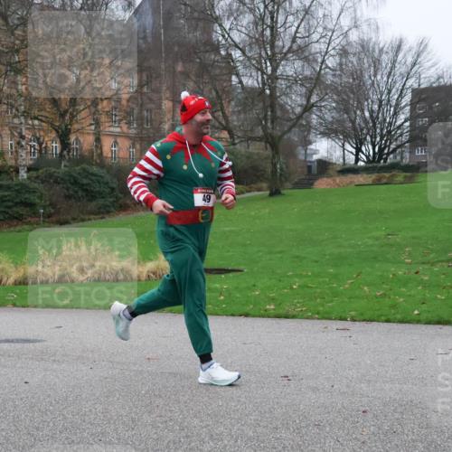 08.12.2024 - St. Pauli X-Mass-Run No. 14 Strokosch-Dieckow http://msf.ph/oto/7505044 08.12.2024 09:39:14 Laufen 49 meine-sportfotos.de