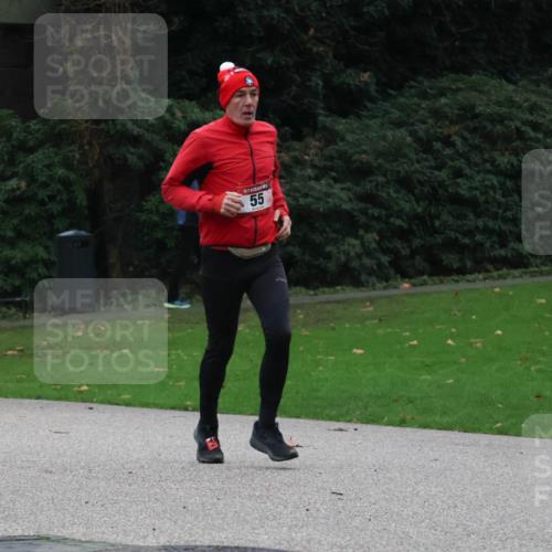 08.12.2024 - St. Pauli X-Mass-Run No. 14 Strokosch-Dieckow http://msf.ph/oto/7505138 08.12.2024 09:39:29 Laufen 55 meine-sportfotos.de