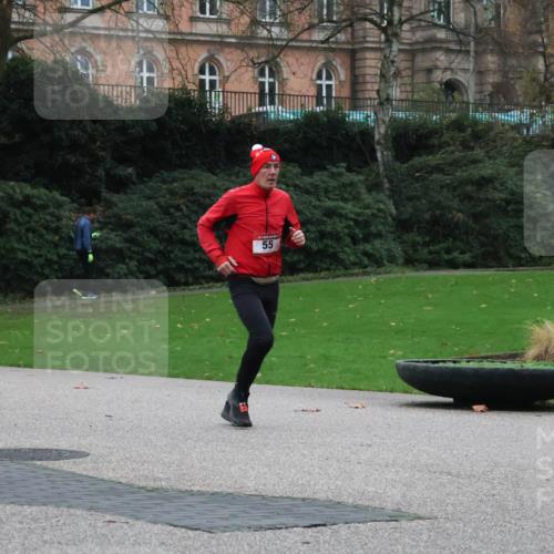 08.12.2024 - St. Pauli X-Mass-Run No. 14 Strokosch-Dieckow http://msf.ph/oto/7505146 08.12.2024 09:39:30 Laufen 55 meine-sportfotos.de