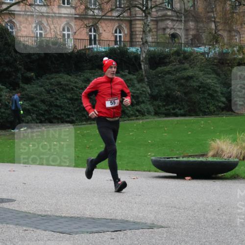 08.12.2024 - St. Pauli X-Mass-Run No. 14 Strokosch-Dieckow http://msf.ph/oto/7505148 08.12.2024 09:39:30 Laufen 55 meine-sportfotos.de