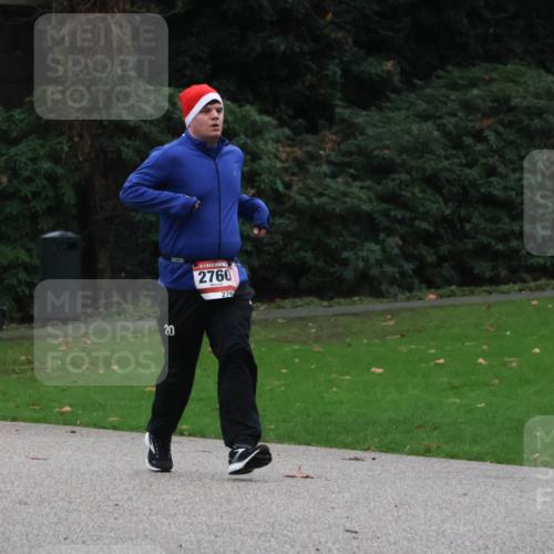 08.12.2024 - St. Pauli X-Mass-Run No. 14 Strokosch-Dieckow http://msf.ph/oto/7505222 08.12.2024 09:39:40 Laufen 2760, 276, 20 meine-sportfotos.de