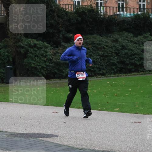 08.12.2024 - St. Pauli X-Mass-Run No. 14 Strokosch-Dieckow http://msf.ph/oto/7505230 08.12.2024 09:39:41 Laufen 20, 2760, 276 meine-sportfotos.de
