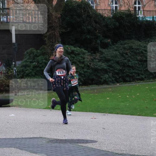 08.12.2024 - St. Pauli X-Mass-Run No. 14 Strokosch-Dieckow http://msf.ph/oto/7505241 08.12.2024 09:39:44 Laufen 1532, 3171 meine-sportfotos.de