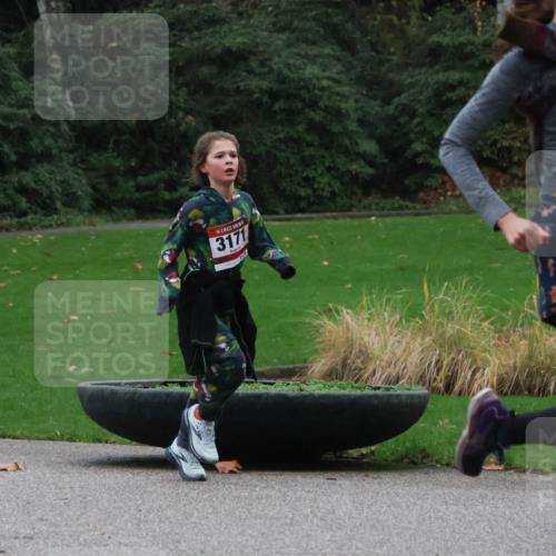 08.12.2024 - St. Pauli X-Mass-Run No. 14 Strokosch-Dieckow http://msf.ph/oto/7505252 08.12.2024 09:39:46 Laufen 3171, 1532 meine-sportfotos.de