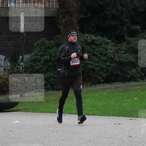 08.12.2024 - St. Pauli X-Mass-Run No. 14 Strokosch-Dieckow http://msf.ph/oto/7505280 08.12.2024 09:39:51 Laufen 31, 3092 meine-sportfotos.de