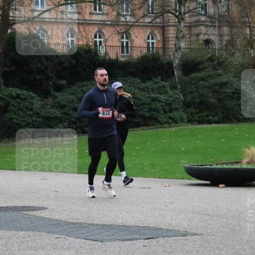 08.12.2024 - St. Pauli X-Mass-Run No. 14 Strokosch-Dieckow http://msf.ph/oto/7505307 08.12.2024 09:39:55 Laufen 1534, 1534, 832 meine-sportfotos.de