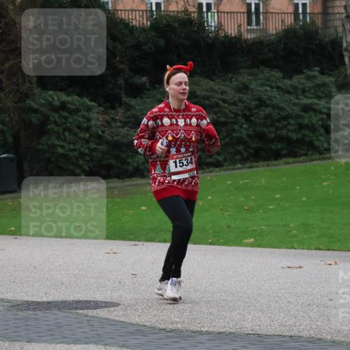 08.12.2024 - St. Pauli X-Mass-Run No. 14 Strokosch-Dieckow http://msf.ph/oto/7505314 08.12.2024 09:39:56 Laufen 1534, 1534 meine-sportfotos.de