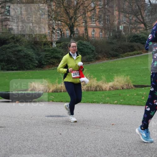 08.12.2024 - St. Pauli X-Mass-Run No. 14 Strokosch-Dieckow http://msf.ph/oto/7505346 08.12.2024 09:40:03 Laufen 2818, 1563 meine-sportfotos.de