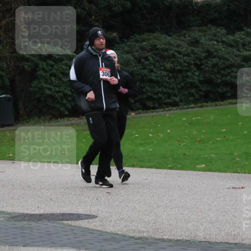 08.12.2024 - St. Pauli X-Mass-Run No. 14 Strokosch-Dieckow http://msf.ph/oto/7505393 08.12.2024 09:40:09 Laufen 3157, 306 meine-sportfotos.de
