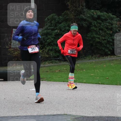 08.12.2024 - St. Pauli X-Mass-Run No. 14 Strokosch-Dieckow http://msf.ph/oto/7505455 08.12.2024 09:40:19 Laufen 391, 791 meine-sportfotos.de