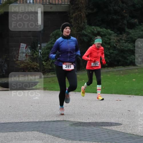 08.12.2024 - St. Pauli X-Mass-Run No. 14 Strokosch-Dieckow http://msf.ph/oto/7505459 08.12.2024 09:40:19 Laufen 2984, 391, 791 meine-sportfotos.de