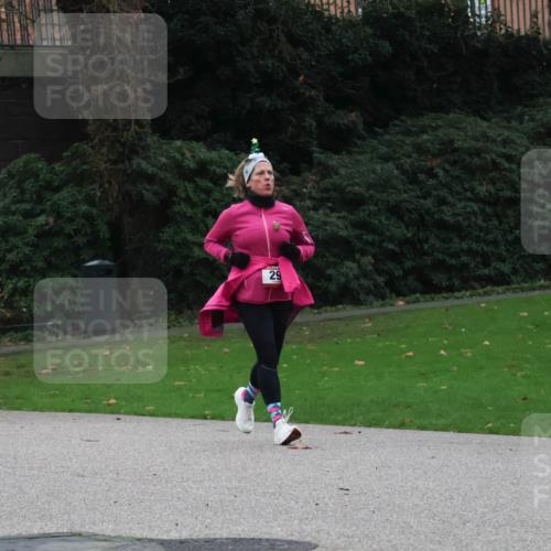 08.12.2024 - St. Pauli X-Mass-Run No. 14 Strokosch-Dieckow http://msf.ph/oto/7505548 08.12.2024 09:40:30 Laufen 29 meine-sportfotos.de