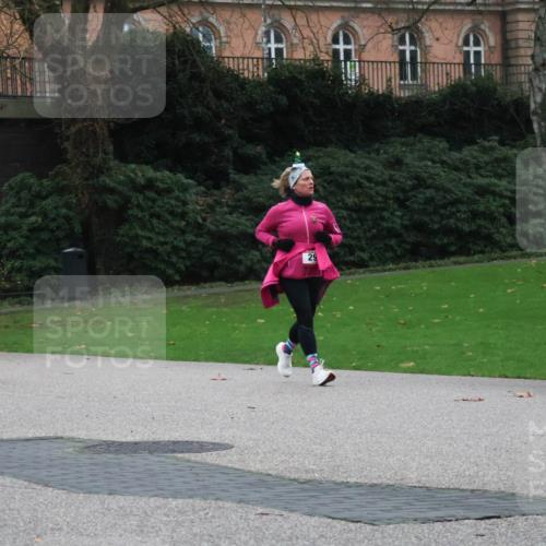 08.12.2024 - St. Pauli X-Mass-Run No. 14 Strokosch-Dieckow http://msf.ph/oto/7505556 08.12.2024 09:40:31 Laufen 1393, 25 meine-sportfotos.de
