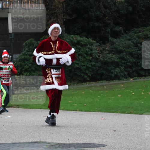 08.12.2024 - St. Pauli X-Mass-Run No. 14 Strokosch-Dieckow http://msf.ph/oto/7505565 08.12.2024 09:40:32 Laufen 123, 123, 1393, 1393, 2948 meine-sportfotos.de