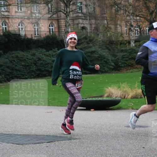 08.12.2024 - St. Pauli X-Mass-Run No. 14 Strokosch-Dieckow http://msf.ph/oto/7505682 08.12.2024 09:40:49 Laufen 2739 meine-sportfotos.de