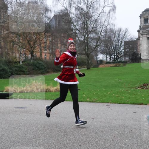 08.12.2024 - St. Pauli X-Mass-Run No. 14 Strokosch-Dieckow http://msf.ph/oto/7505732 08.12.2024 09:40:58 Laufen  meine-sportfotos.de