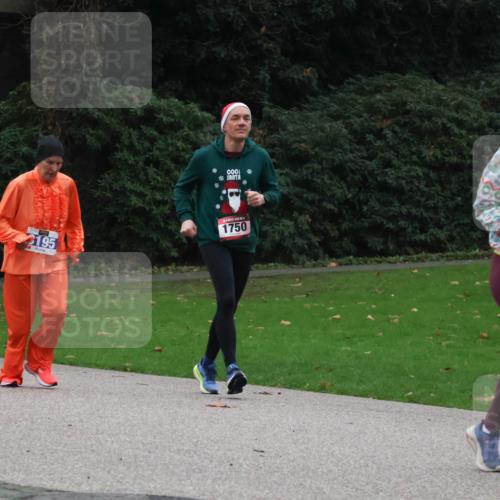 08.12.2024 - St. Pauli X-Mass-Run No. 14 Strokosch-Dieckow http://msf.ph/oto/7505831 08.12.2024 09:41:11 Laufen 015, 195, 1750, 13 meine-sportfotos.de
