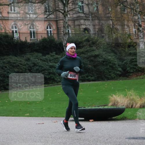 08.12.2024 - St. Pauli X-Mass-Run No. 14 Strokosch-Dieckow http://msf.ph/oto/7505896 08.12.2024 09:41:22 Laufen 1, 809 meine-sportfotos.de