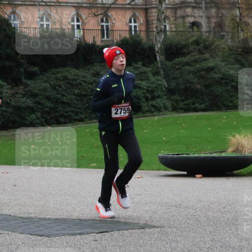 08.12.2024 - St. Pauli X-Mass-Run No. 14 Strokosch-Dieckow http://msf.ph/oto/7505903 08.12.2024 09:41:23 Laufen 2937, 2759 meine-sportfotos.de
