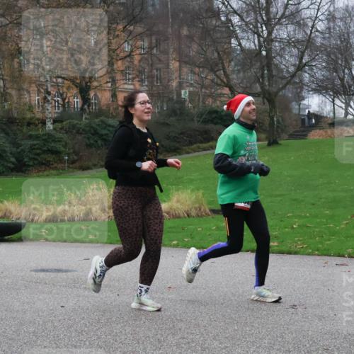 08.12.2024 - St. Pauli X-Mass-Run No. 14 Strokosch-Dieckow http://msf.ph/oto/7506224 08.12.2024 09:42:09 Laufen  meine-sportfotos.de