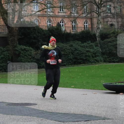 08.12.2024 - St. Pauli X-Mass-Run No. 14 Strokosch-Dieckow http://msf.ph/oto/7506227 08.12.2024 09:42:17 Laufen 2208 meine-sportfotos.de