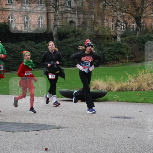 08.12.2024 - St. Pauli X-Mass-Run No. 14 Strokosch-Dieckow http://msf.ph/oto/7506281 08.12.2024 09:42:24 Laufen 301, 3019, 78 meine-sportfotos.de