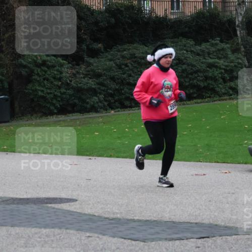 08.12.2024 - St. Pauli X-Mass-Run No. 14 Strokosch-Dieckow http://msf.ph/oto/7506558 08.12.2024 09:43:00 Laufen 2503, 289 meine-sportfotos.de