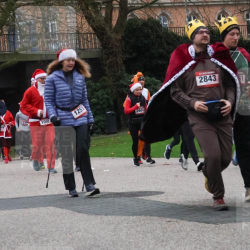 08.12.2024 - St. Pauli X-Mass-Run No. 14 Strokosch-Dieckow http://msf.ph/oto/7506769 08.12.2024 09:43:37 Laufen 1307, 286, 1183, 3288, 1251, 3289, 230, 1092, 2603, 2843, 1, 52 meine-sportfotos.de