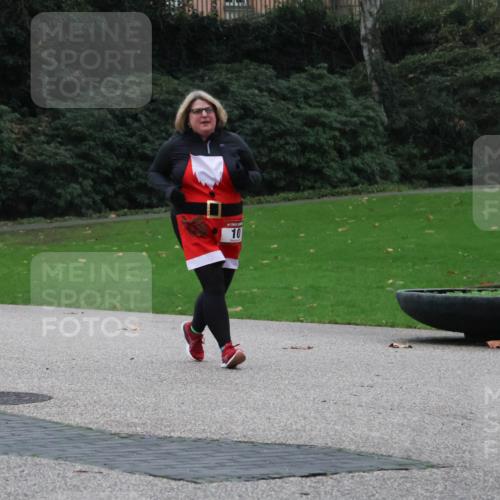 08.12.2024 - St. Pauli X-Mass-Run No. 14 Strokosch-Dieckow http://msf.ph/oto/7507193 08.12.2024 09:44:28 Laufen 10 meine-sportfotos.de