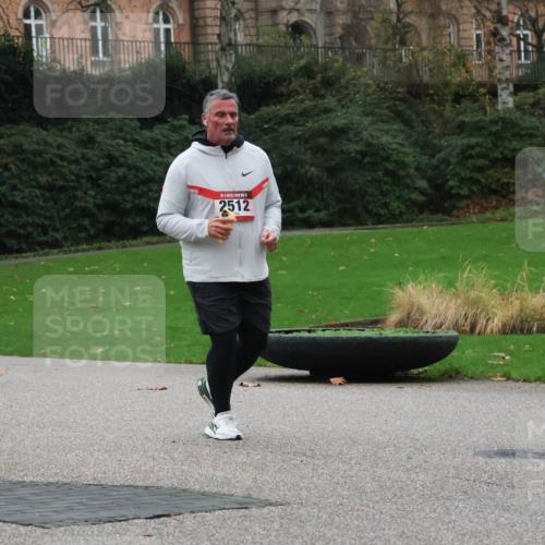 08.12.2024 - St. Pauli X-Mass-Run No. 14 Strokosch-Dieckow http://msf.ph/oto/7507280 08.12.2024 09:44:45 Laufen 292, 2929, 2512 meine-sportfotos.de