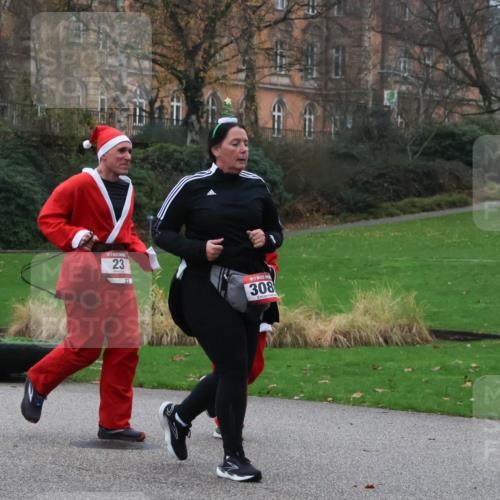 08.12.2024 - St. Pauli X-Mass-Run No. 14 Strokosch-Dieckow http://msf.ph/oto/7507592 08.12.2024 09:45:46 Laufen 23, 308 meine-sportfotos.de