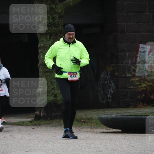 08.12.2024 - St. Pauli X-Mass-Run No. 14 Strokosch-Dieckow http://msf.ph/oto/7507771 08.12.2024 09:47:40 Laufen 065, 3064, 936 meine-sportfotos.de