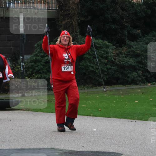 08.12.2024 - St. Pauli X-Mass-Run No. 14 Strokosch-Dieckow http://msf.ph/oto/7507877 08.12.2024 09:48:20 Laufen 318, 318, 1787, 1911 meine-sportfotos.de