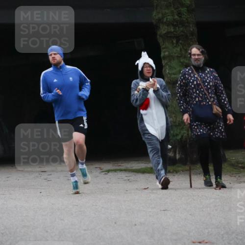 08.12.2024 - St. Pauli X-Mass-Run No. 14 Strokosch-Dieckow http://msf.ph/oto/7507898 08.12.2024 09:48:22 Laufen  meine-sportfotos.de