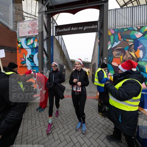 08.12.2024 - St. Pauli X-Mass-Run No. 14 Michael Strokosch http://msf.ph/oto/7521010 08.12.2024 10:07:55 Laufen 1152 meine-sportfotos.de