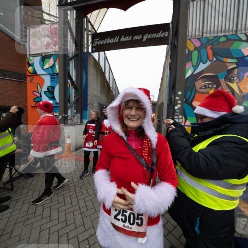 08.12.2024 - St. Pauli X-Mass-Run No. 14 Michael Strokosch http://msf.ph/oto/7521024 08.12.2024 10:08:02 Laufen 11, 2505 meine-sportfotos.de